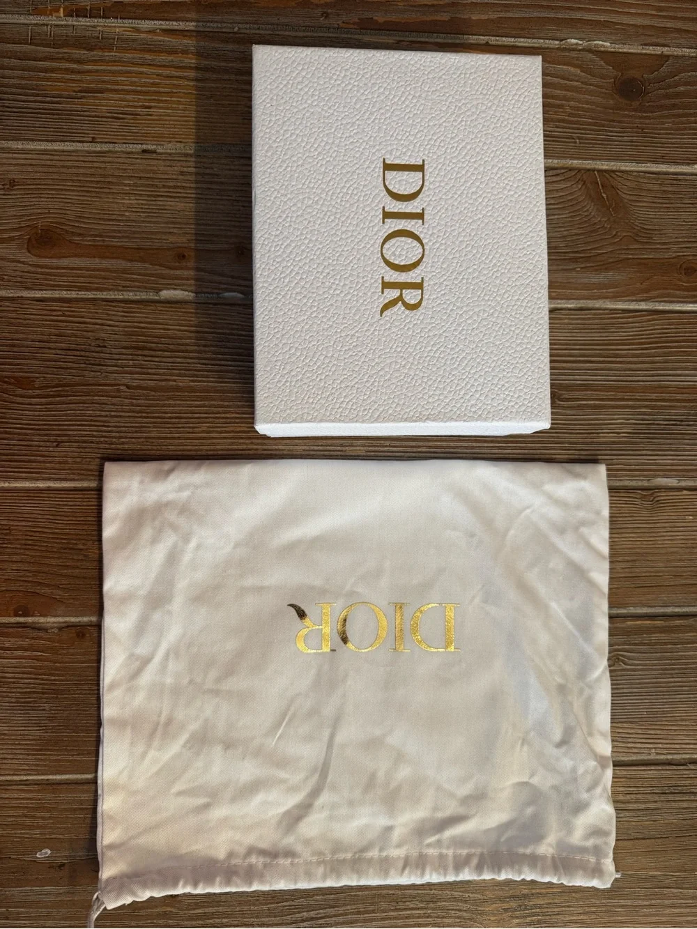 Dior official dust